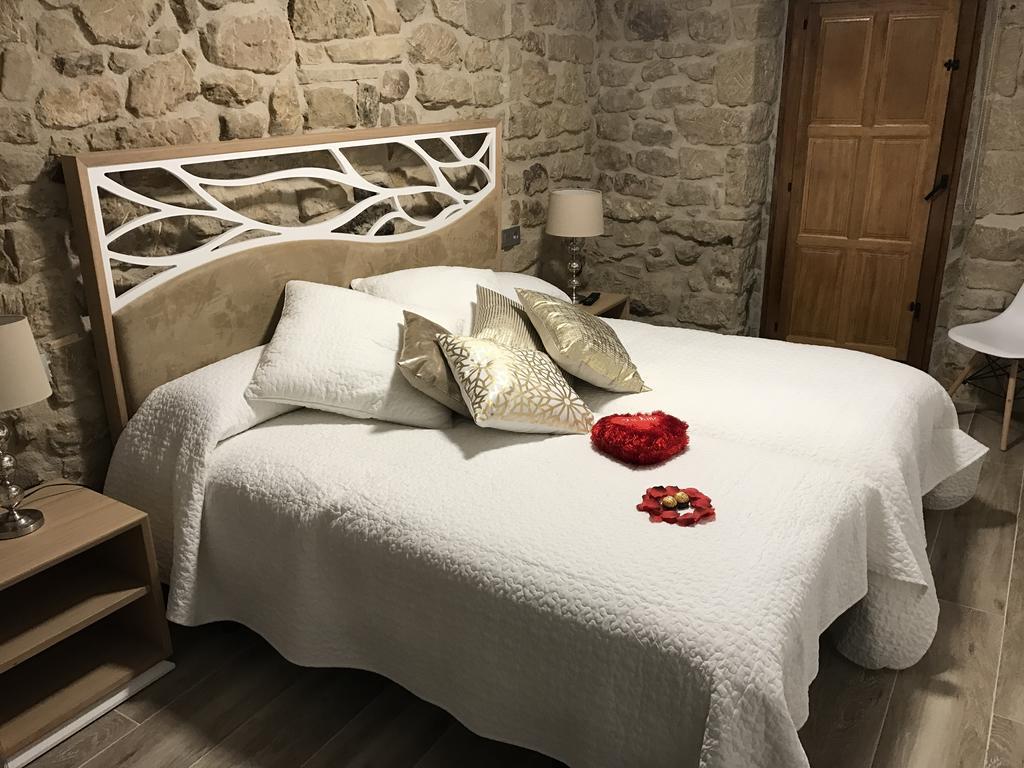 Гостевой дом La Casona De Alutiz & Bodega Саманьего Экстерьер фото